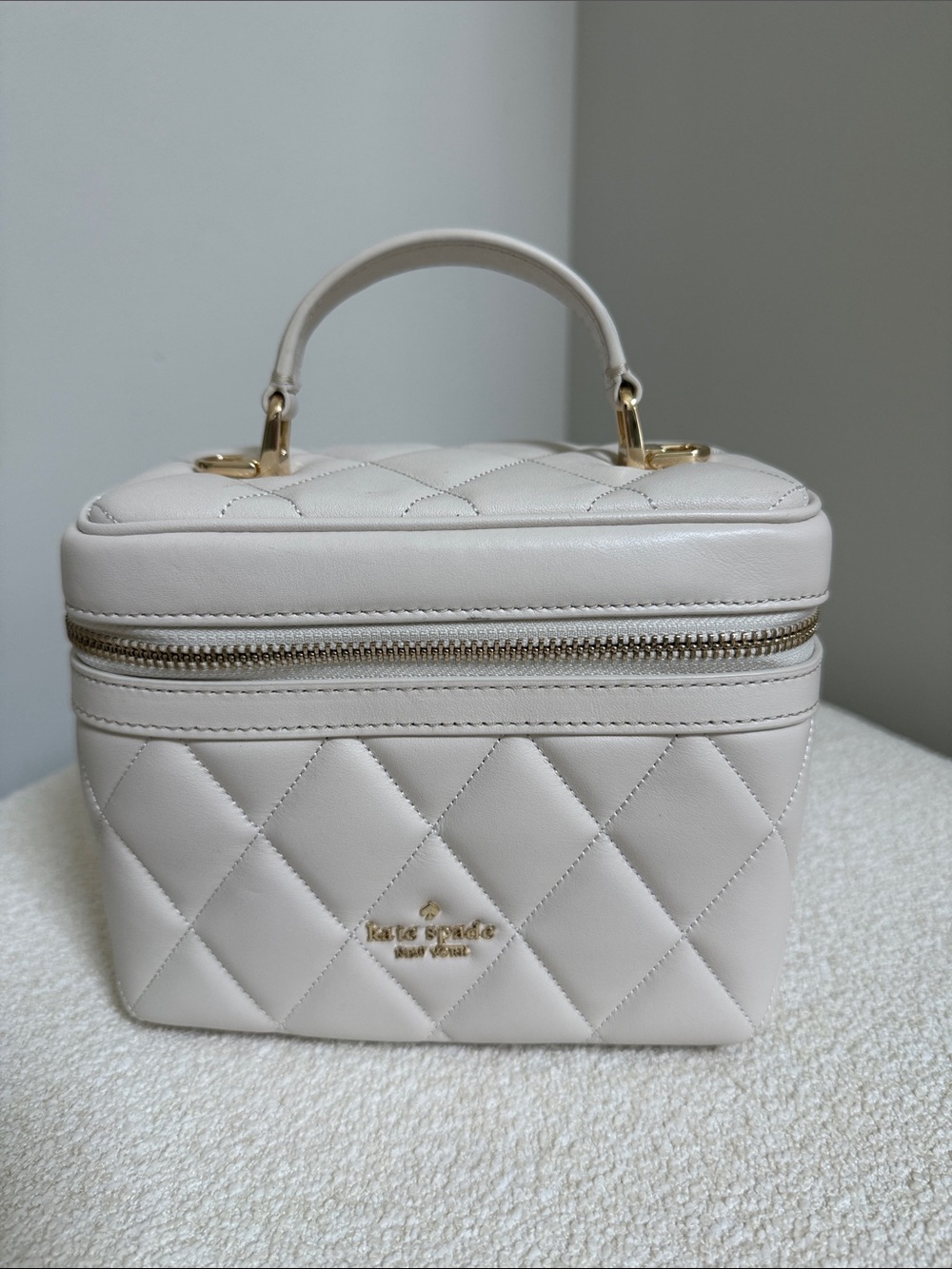 kate spade Carey Trunk Crossbody Cream Quilted Top-Handle Mini Vanity Bag